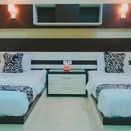 Hotel Pilar Mosa Muarawahau Екстер'єр фото